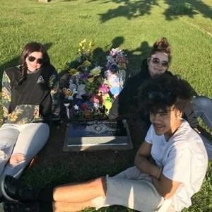 Meet your Posher, Domanique